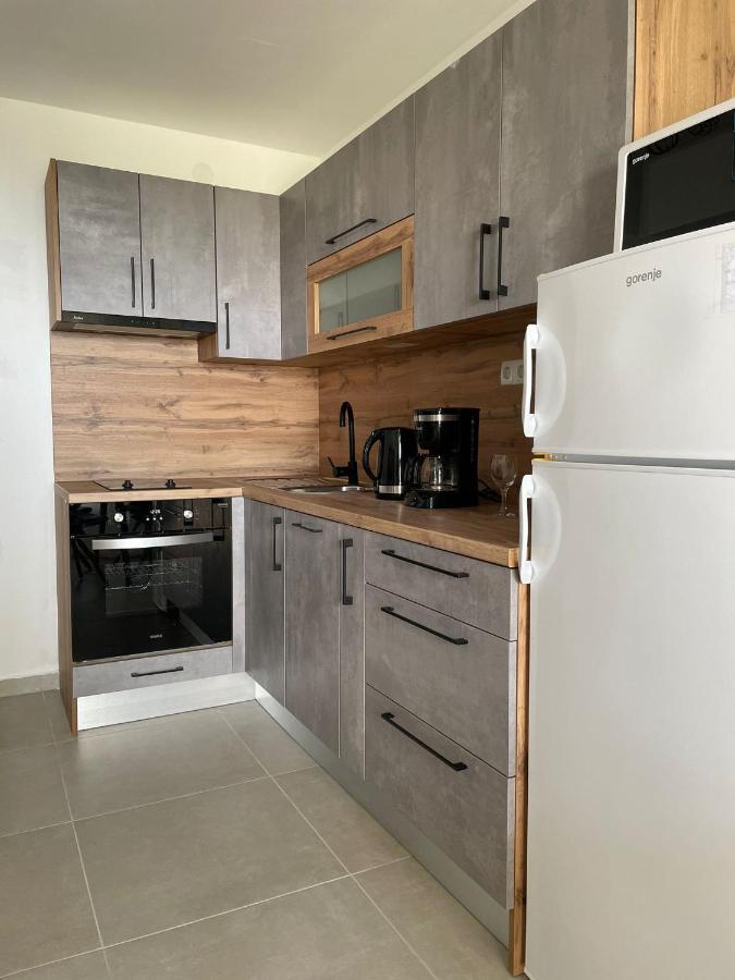 Apartmani Maris II Palit 外观 照片